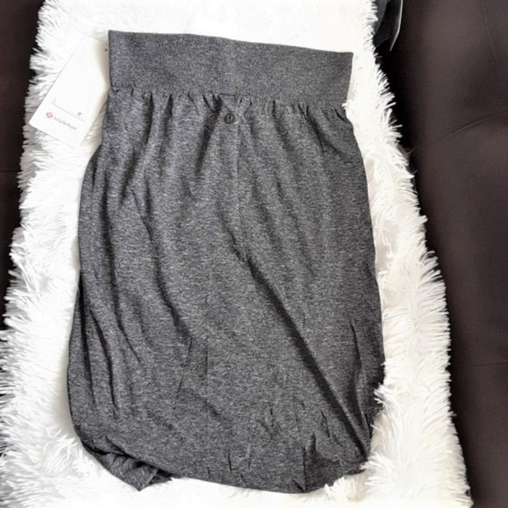 [SOLD] NWT lululemon Boulevard Bliss Skirt Sz 6 - Picture 5 of 8